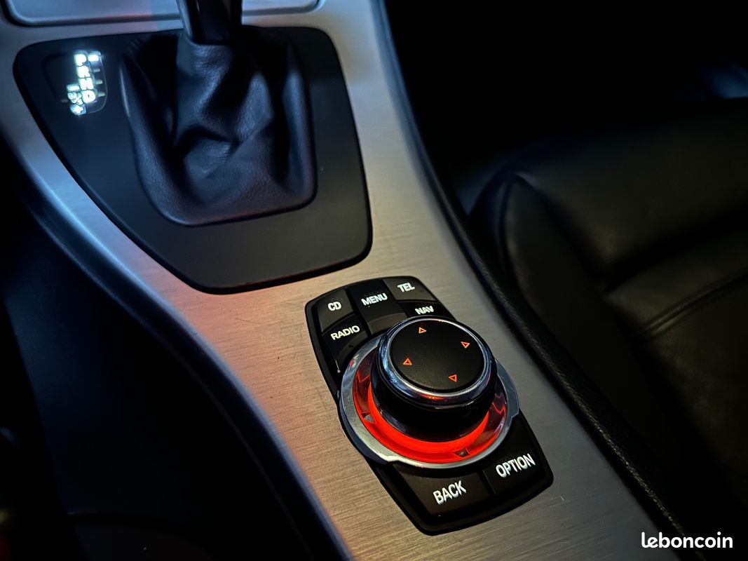 BMW SERIE 3 COUPE E92 325i 3.0L N53 218ch Luxe Steptronic A - FACTURE ENTRETIEN COMPLET DEPUIS L'ACHAT - ENTRETIEN À JOUR (image 30)