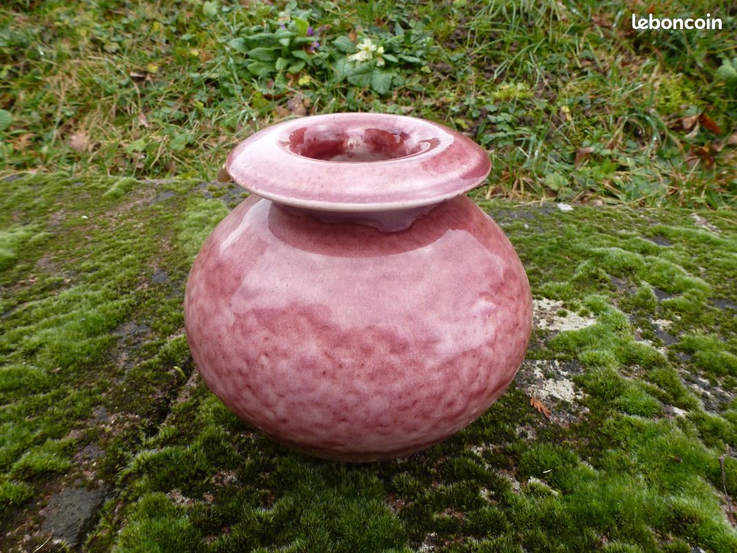 Vase boule rose émaillé (image 1)