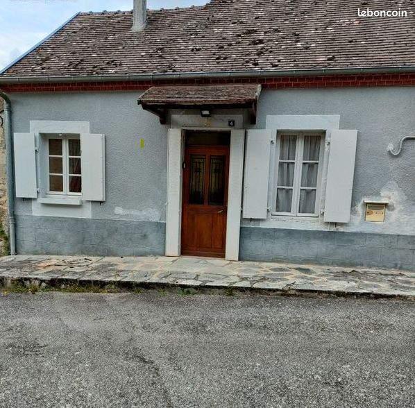 Maison 3 pièces 70 m² · à Chambon-sur-Voueize · 70 m² · 22 000 €