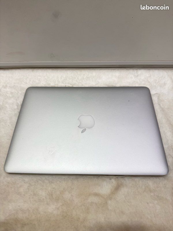 Ordinateur Apple MacBook Pro (image 1)