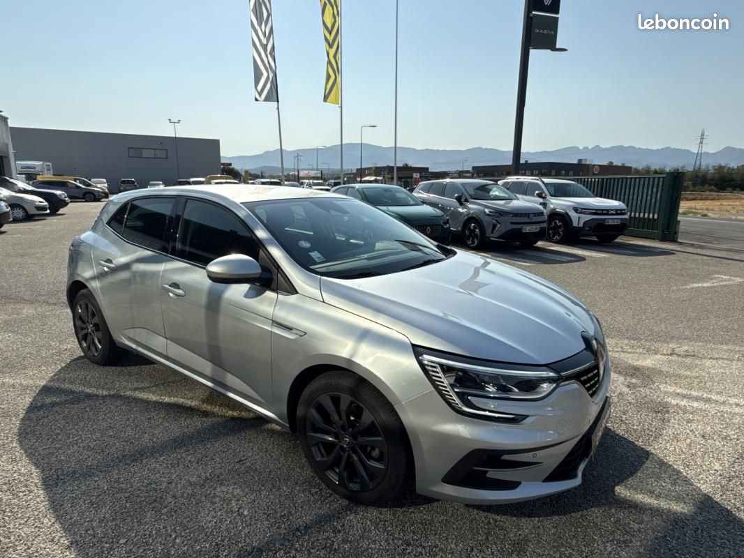 Renault Mégane 4 PHASE 2 1.6 E-TECH PLUG-IN HYBRID 160 TECHNO (image 4)