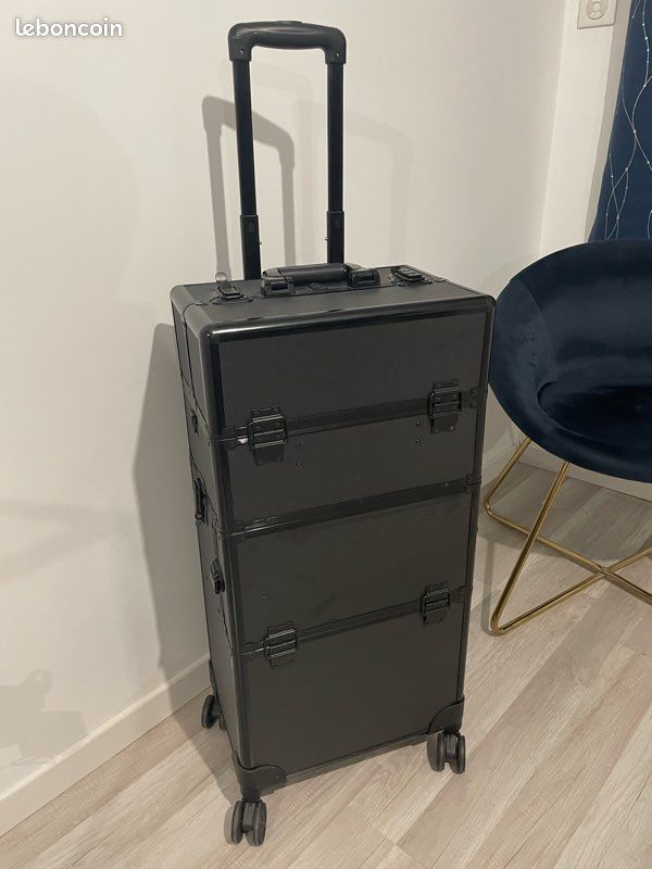 Valise trolley coiffure esthétique manucure Accessoires Bagagerie