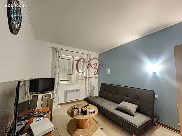 https://img.leboncoin.fr/api/v1/lbcpb1/images/94/16/97/9416978e76501aa2e5824b3c7e20c97bebc922ea.jpg?rule=ad-image