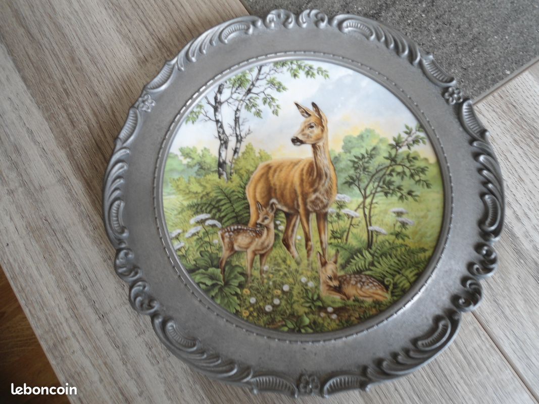 Assiette décoration motifs biches Bord de l'assiette en étain BAVARIA Très bon état (image 4)