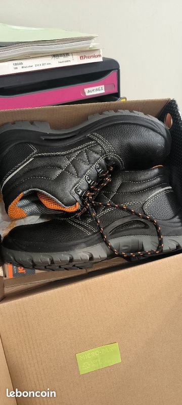 Chaussure de sécurité T.39 Kapriol Hornet 18 (image 1)