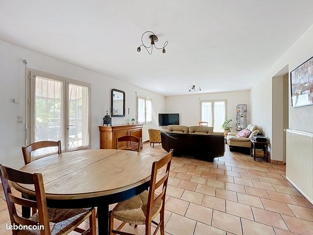 Maison 7 pièces 146 m²