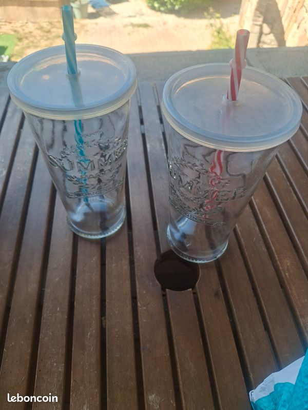 2 grands gobelets en verre neuf (image 1)