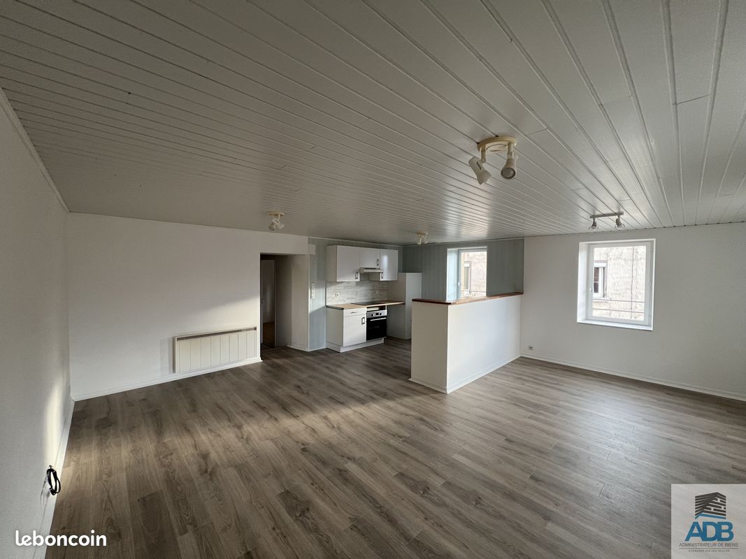 Appartement 2 pièces 45 m² · à Cordelle · 45 m² · 370 €/mois