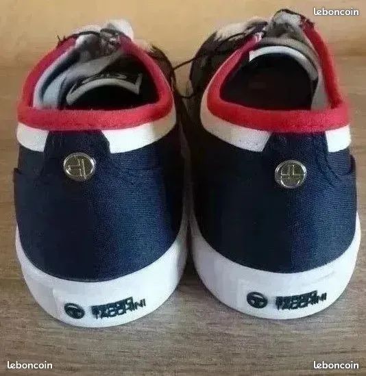 Paire de chaussures Sergio Tacchini marine chaussures toile Tige textile bleu / blanc / rouge Doublure et semelle intérieure textile Semelle extérieure caoutchouc neuf avec étiquette (image 3)