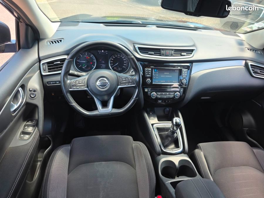 Nissan Qashqai 1.5 DCi 110 BVM6 N CONNECTA 360° TOIT Pano JA18 (image 13)