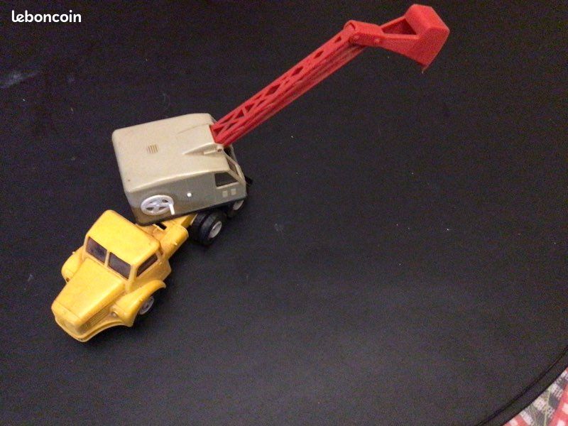 BERLIET TRACTEUR TBO 15 BLEU AVEC PELLE MECANIQUE GRISE NOREV Plastique 1 43 N2
