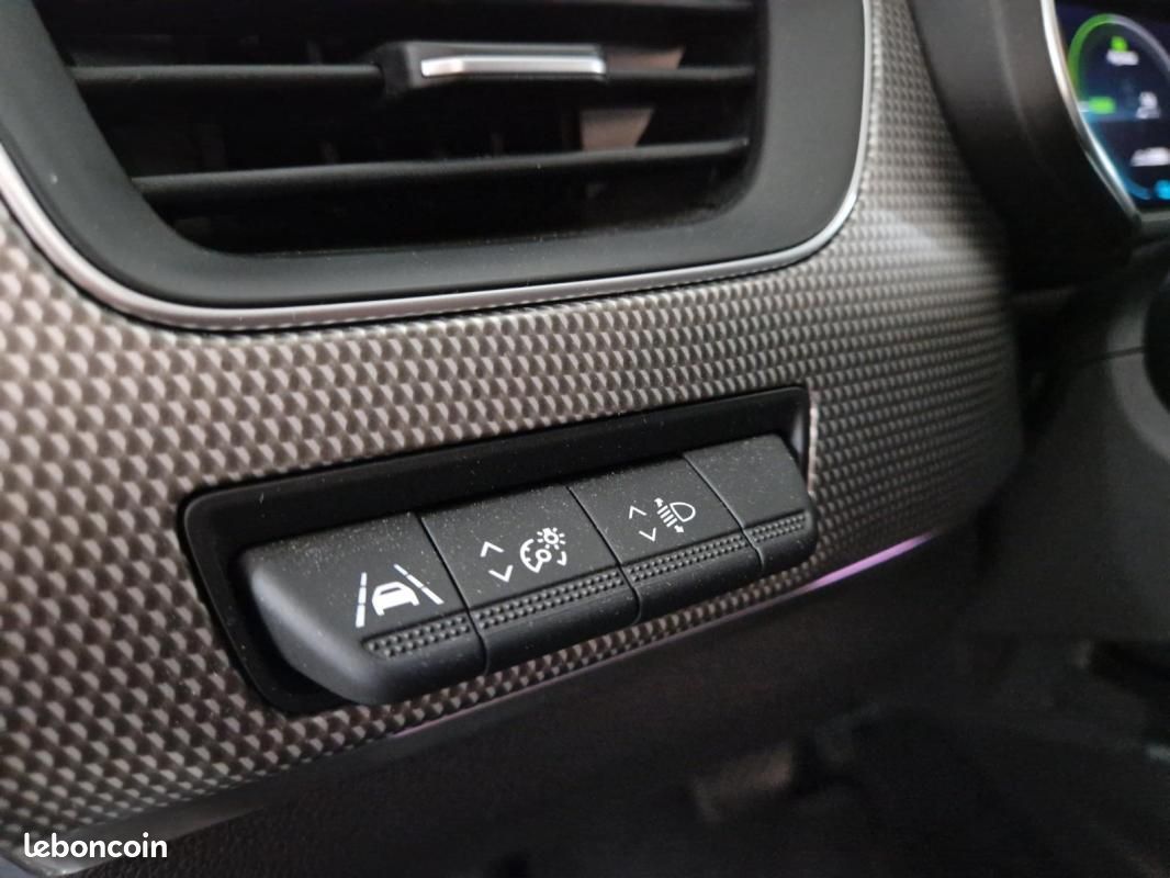 Renault Arkana E-Tech hybride 145 - 22 Techno (image 14)