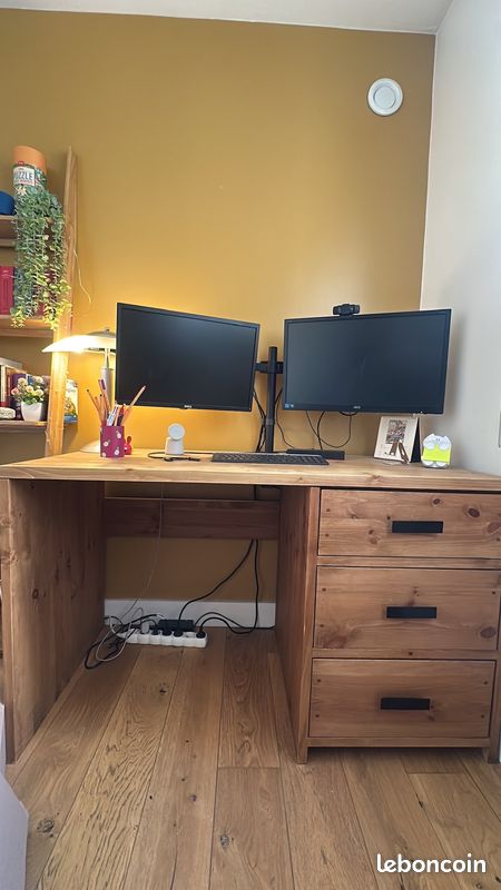 Bureau (image 2)