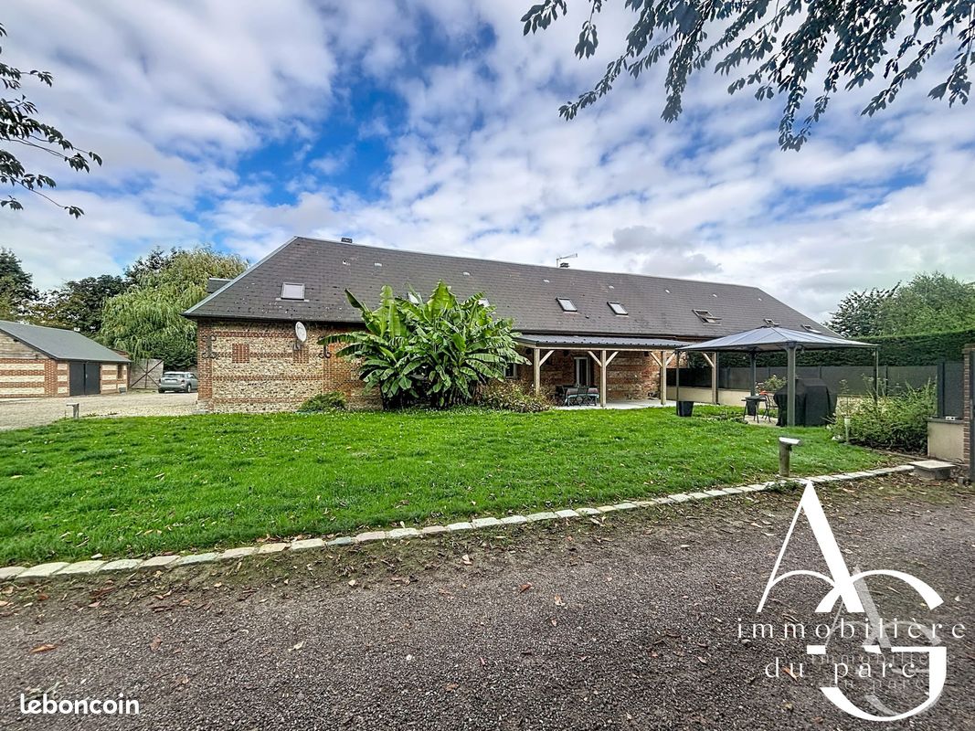 Maison 6 pièces 184 m² · à Allouville-Bellefosse · 184 m² · 415 000 €