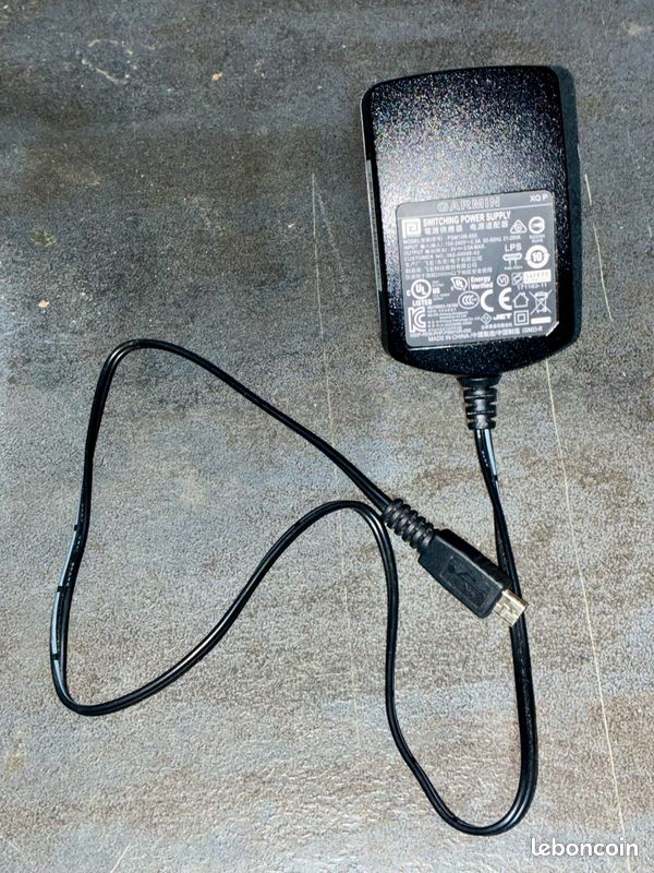 Batterie Externe Garmin Edge 1030 Avec Support Et Câble USB (état D'usage)
