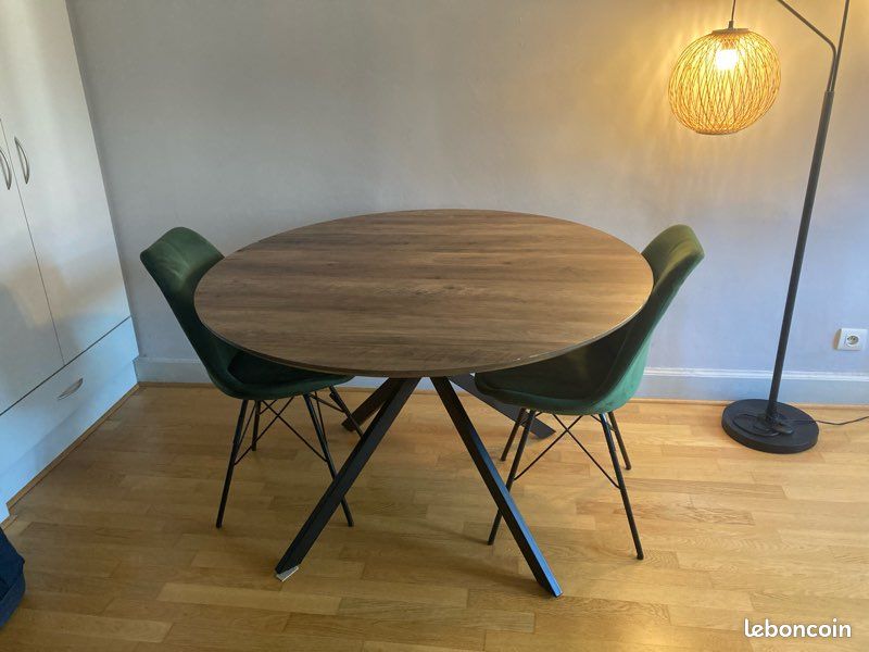 URGENT - Table ronde (image 1)
