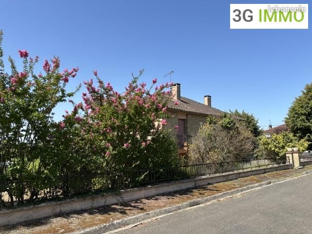 Maison 6 pièces 142 m² · à Castelnau-Montratier · 142 m² · 164 000 €