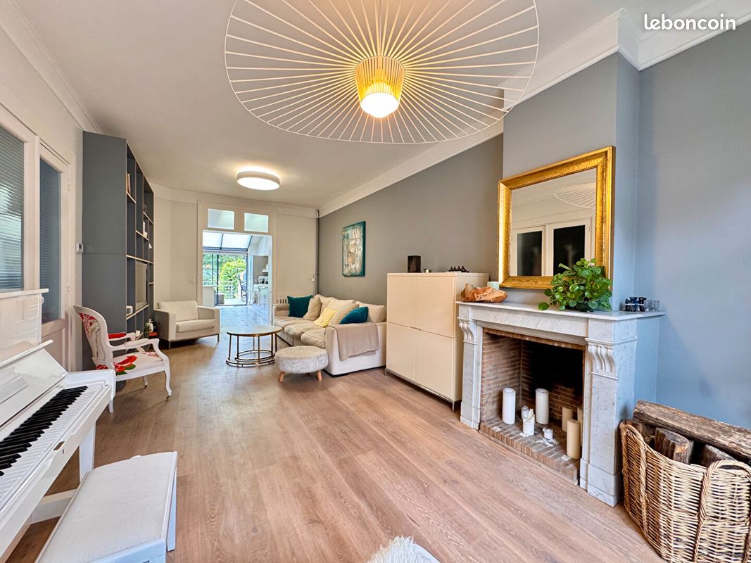 Maison 7 pièces 150 m² · à Lambersart · 150 m² · 685 000 €