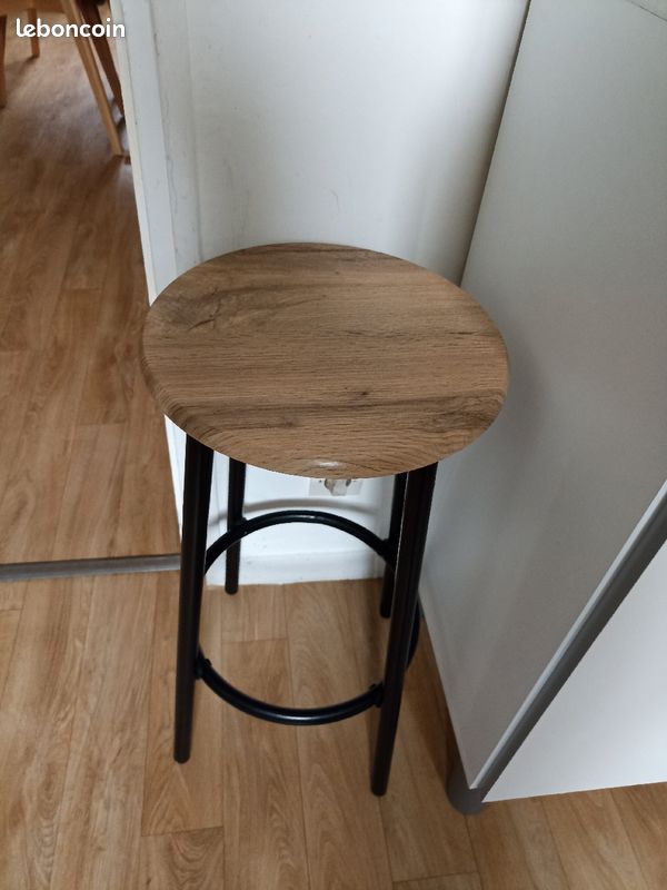 Table (image 2)