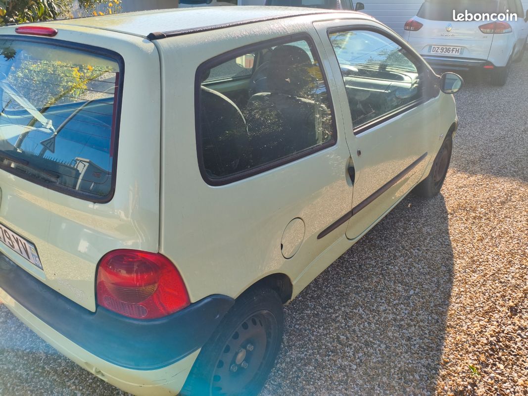 Av renault twingo essence bon état (image 2)