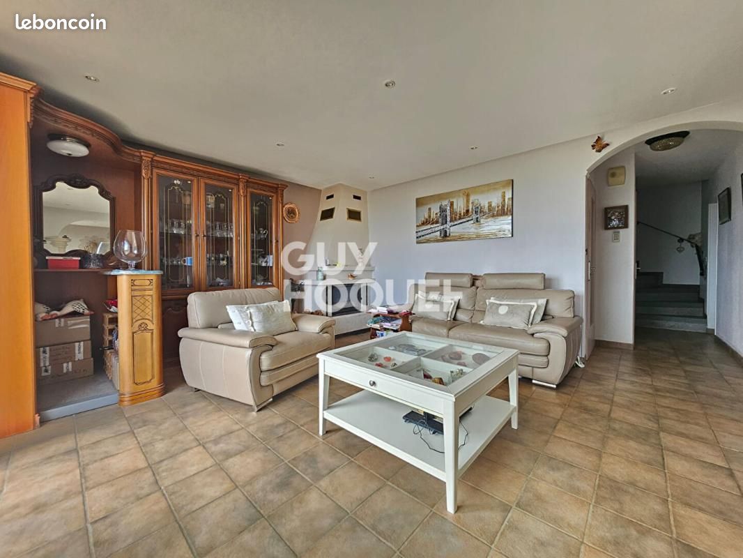 Maison 6 pièces 133 m² · à Rillieux-la-Pape · 133 m² · 468 000 €