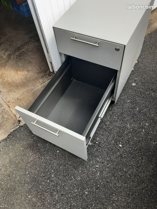 Caisso metalliqque (image 1)