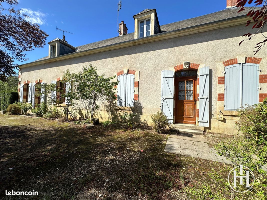 Maison 9 pièces 180 m² · à Orval · 180 m² · 149 000 €