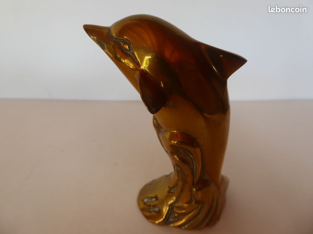 PRESSE PAPIER SULFURE en forme de poisson pour collectionneur