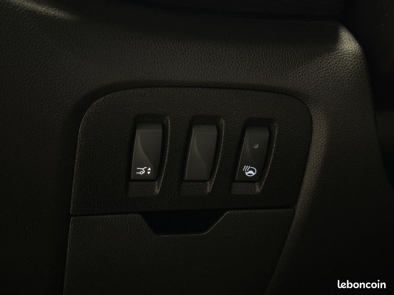 Renault ESPACE V Initiale 2.0L BlueDCI 200CV 7 Places-Toit Pano/Pack Hiver-Suivi Renault-GAR 12M (image 22)