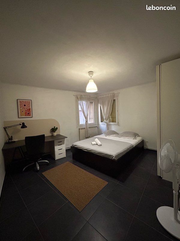 Appartement 4 pièces 70 m² · à Marseille · 70 m² · 490 €/mois