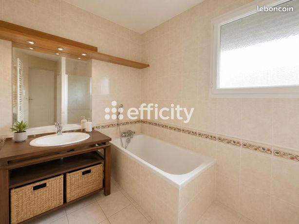 Maison 5 pièces 172 m² — 10