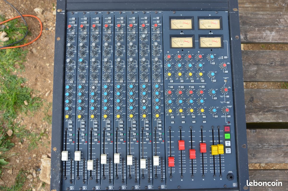 Console de mixage et amplificateur SOUNDCRAFT 200BVE 8x4x2 (image 1)