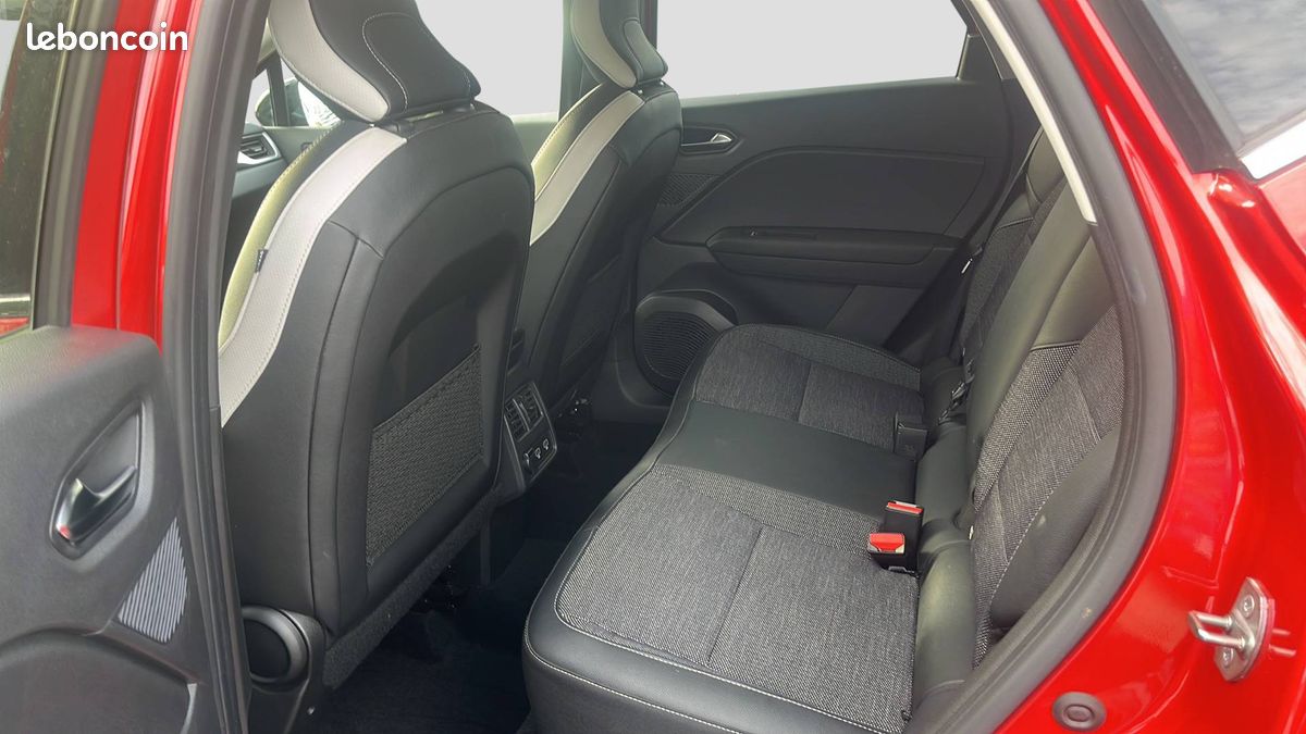 Renault captur e tech full hybrid 145 techno (image 13)