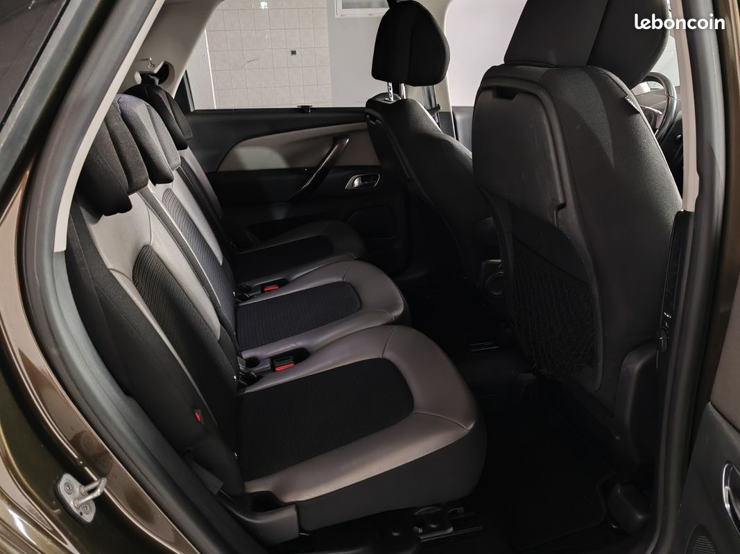 Citroën C4 Picasso 1.6 HDI 115 BV6 1.6 EHDI 115ch BV6 Exclusive (image 8)