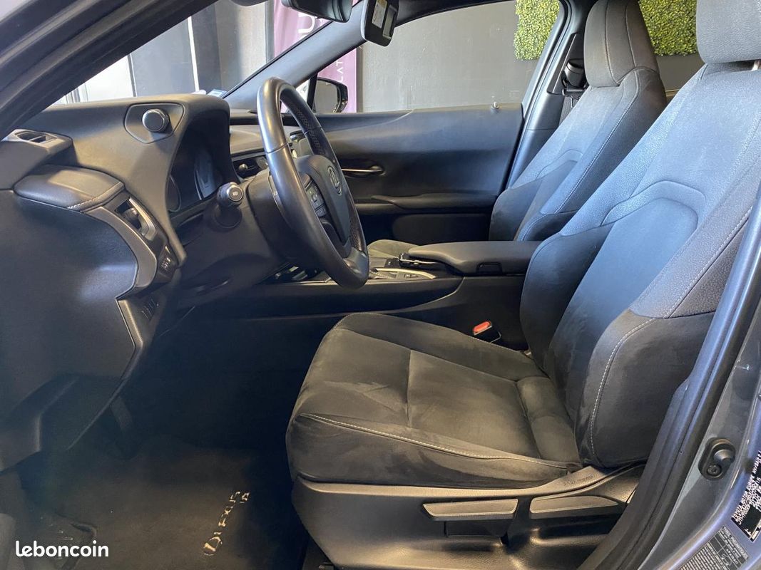 LEXUS UX 250h Hybrid FWD - 2.0 VVT-iE - Premium Edition - 184cv - Boîte auto - Garantie 12 mois (image 9)