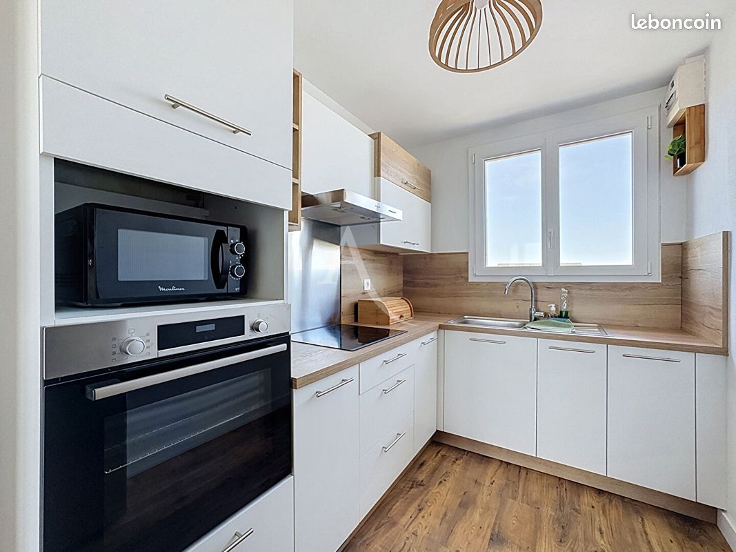 Appartement 3 pièces 57 m² · à Laval · 57 m² · 700 €