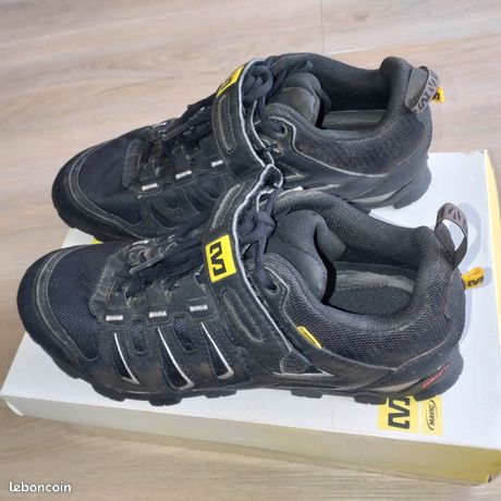 Chaussures Cyclisme Peloton Unisexe - Taille 44 - Noires - Portées Une Fois