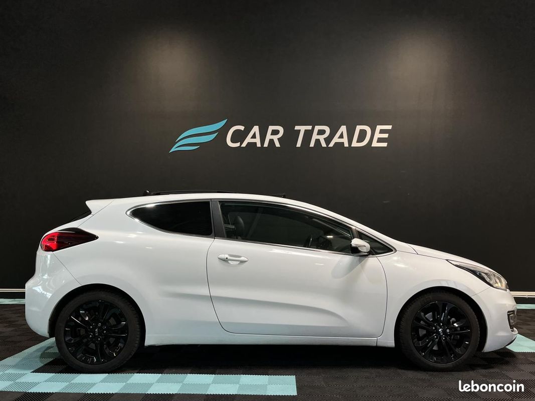 KIA PROCEED Pro Ceed 1.6 COUPE SPORT - TOIT OUVRANT - CAMÉRA DE RECUL (image 6)