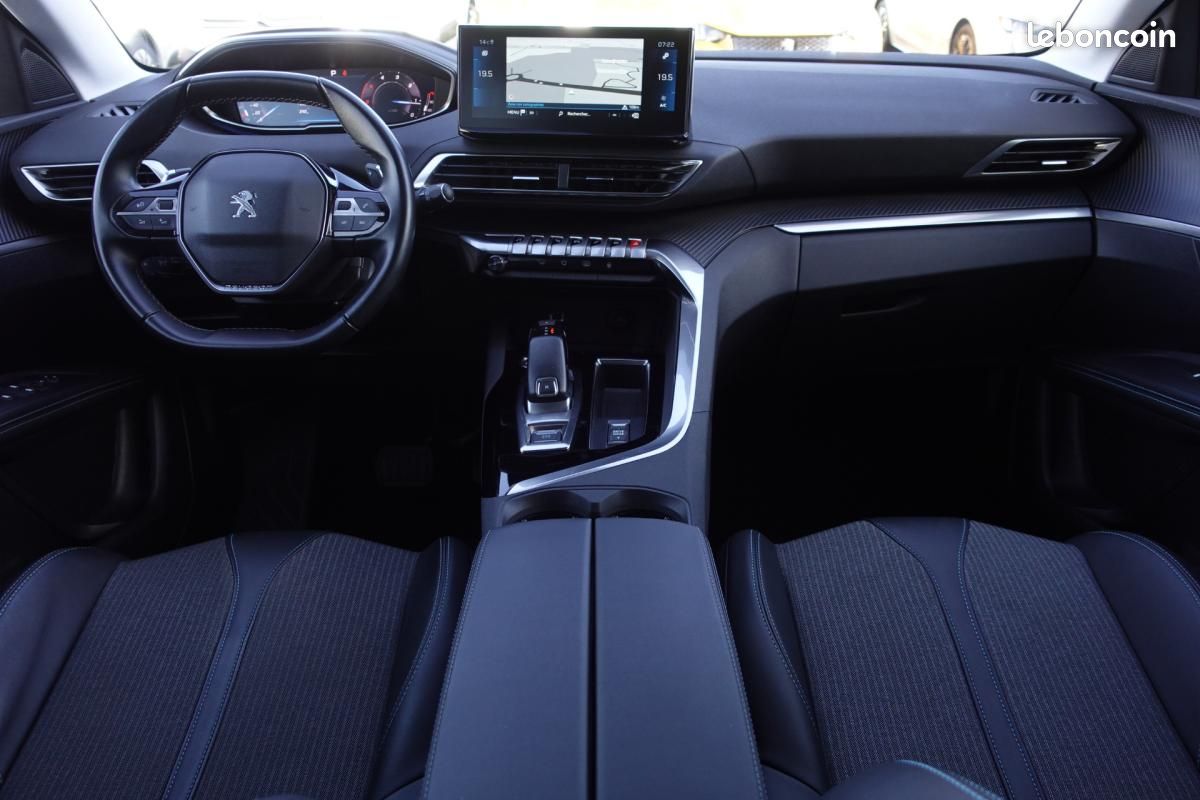 Peugeot 3008 130CH EAT8 ALLURE + FILET DE RETENUE/ 1ÈRE MAIN/ GARANTIE 12 MOIS (image 5)