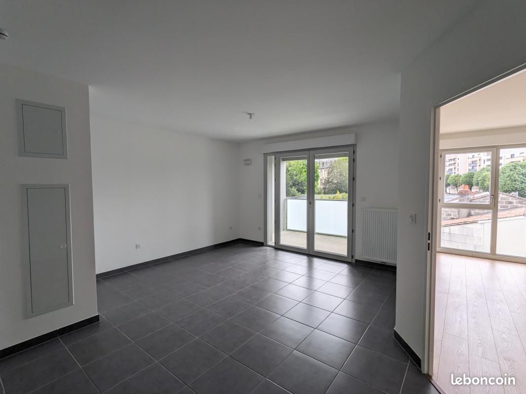 Appartement 2 pièces 50 m² - Bordeaux 33300 (image principale 1)