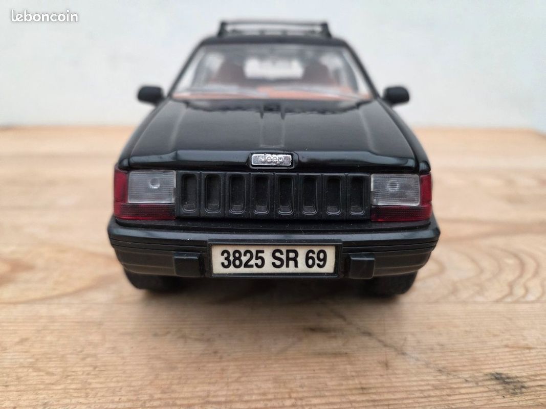 Jeep Grand Cherokee Limited 1/18 Majorette - Miniature Noire Boîte D'origine