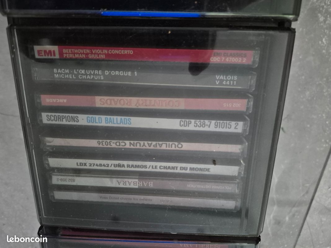 Rack Rangement Audio Bank Vintage + 24 CD (Scorpions, Barbara, Desproges, Bach, Chopin) (image 3)