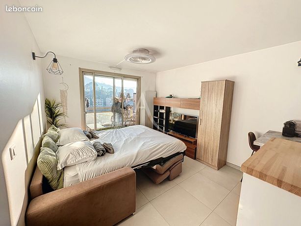 Studio 1 pièce 22 m²