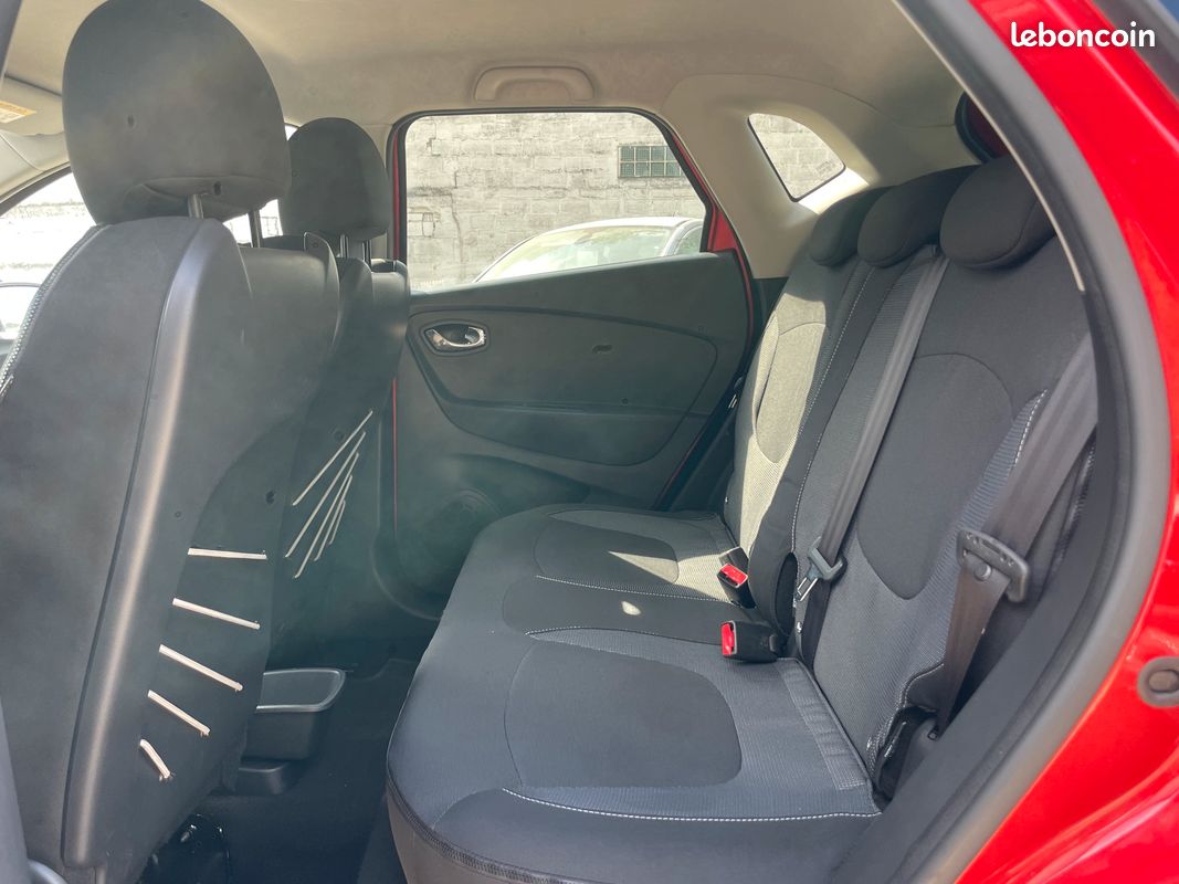 Renault captur 1.2 tce 120 helly hansen boite automatique (image 6)