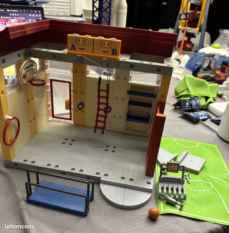 Playmobil 4325 - Gymnase de l'école (image 2)