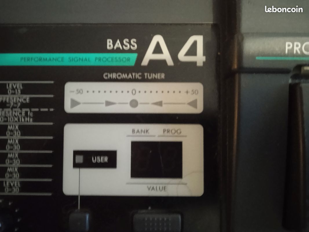 Multi effets basse vintage Korg A4 (image 1)