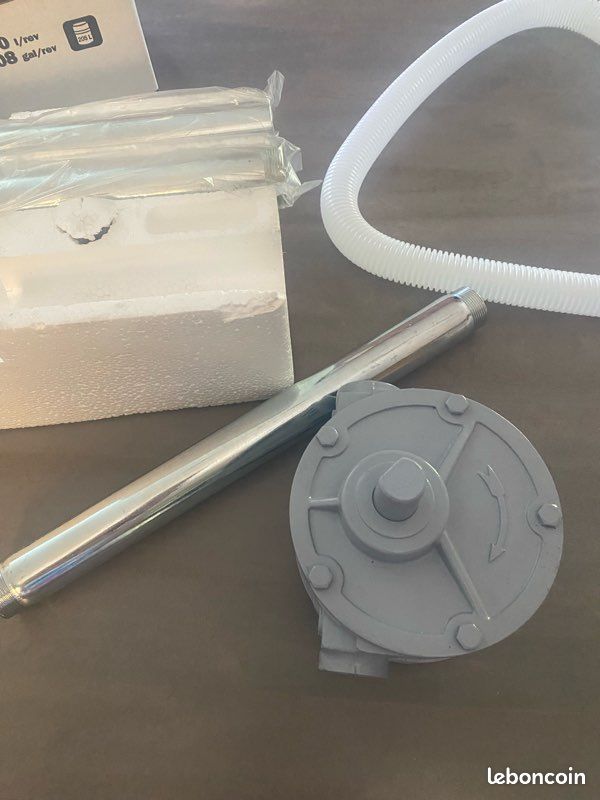 Pompe rotative en fonte pour cuve (image 1)
