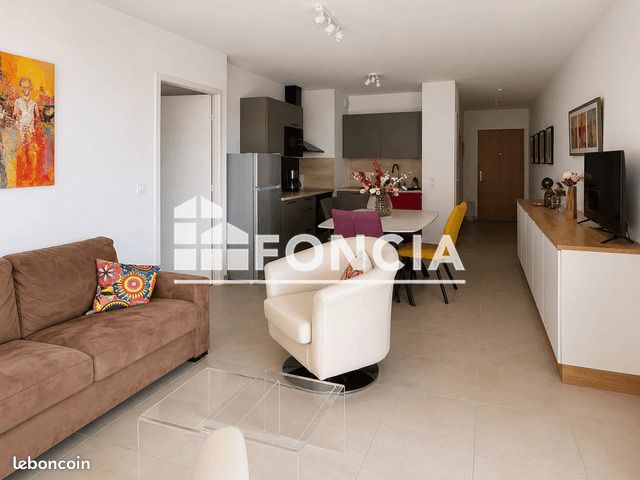 Appartement 2 pièces 45 m² · à Évian-les-Bains · 45 m² · 1 050 €