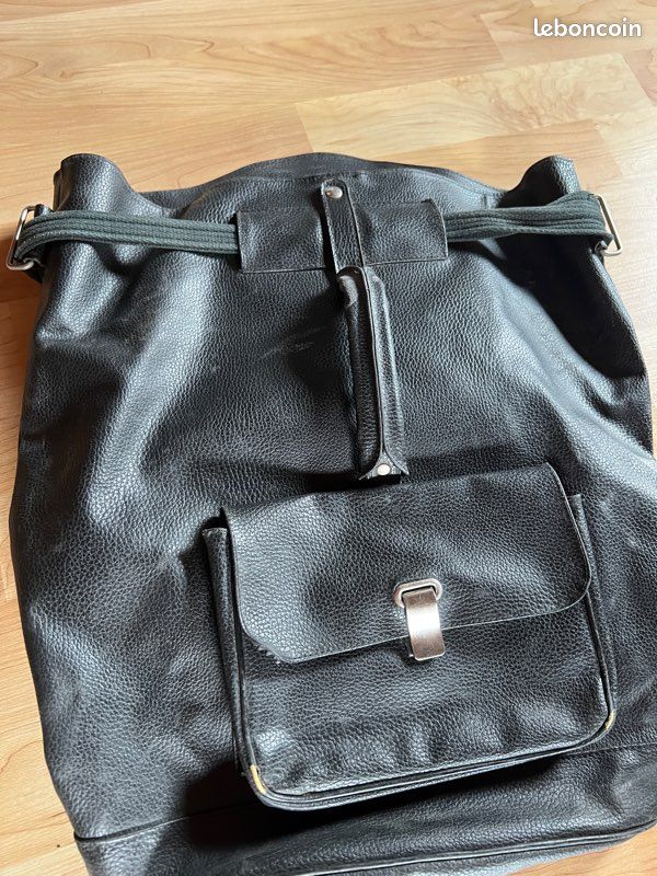 Sac paquetage cuir (image 4)