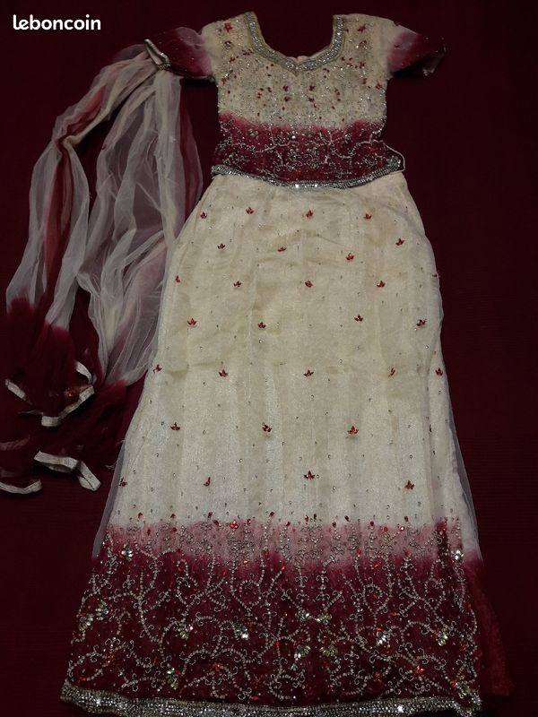 Tenue Indienne Bollywood neuve (image 3)